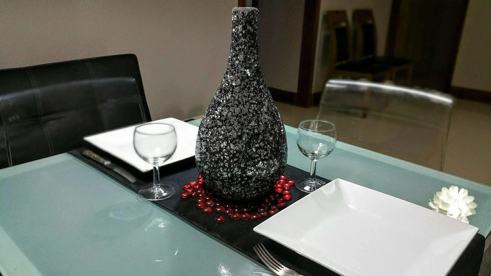 Modern London Decor Guest Apartments Kingston