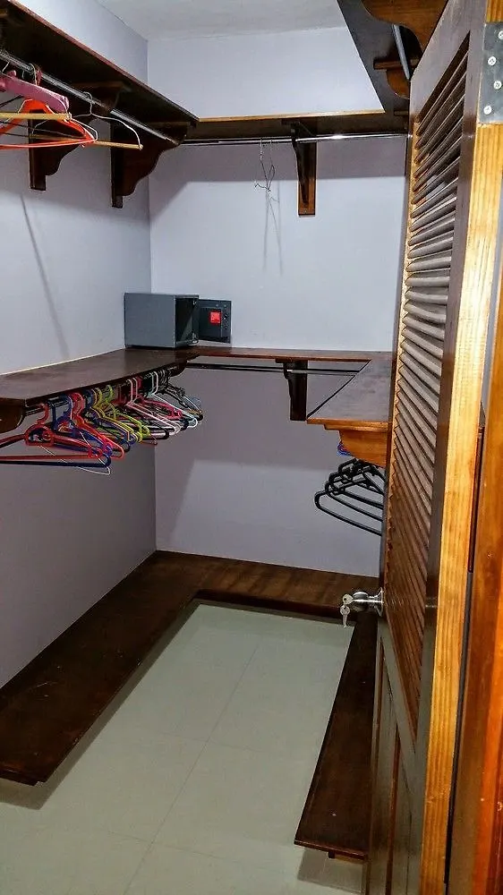 Modern London Decor Guest Apartments Kingston 0*,  Jamaica