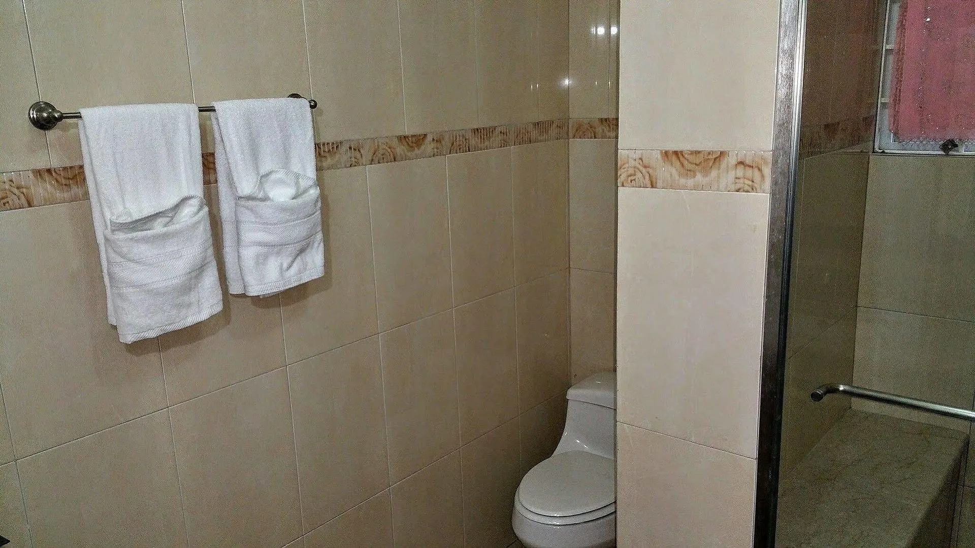 Modern London Decor Guest Apartments Kingston